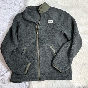 The North Face Charcoal Sherpa Jacket Medium